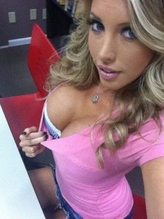 More Sexy Beautiful Women