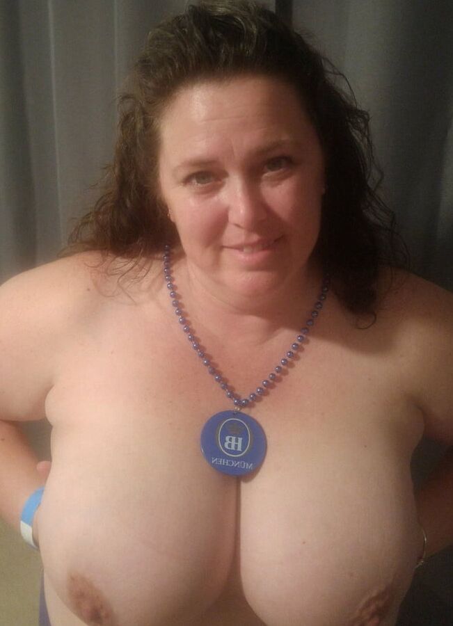. Illinois BBW shows her tits