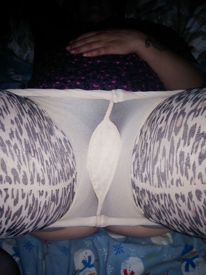 Goregous Woman in Leopard Print