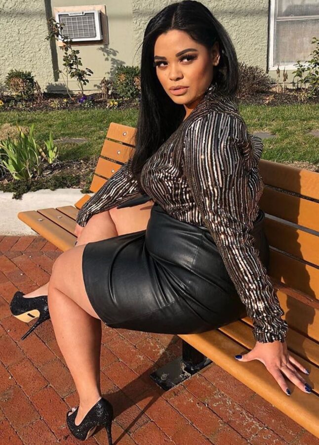 Hot Latin women