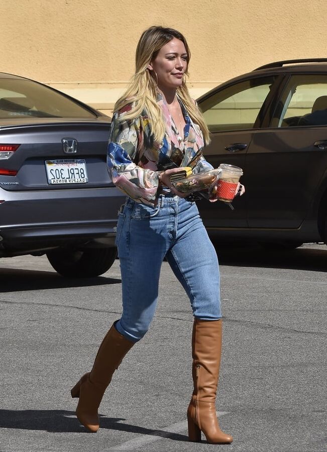 Female Celebrity Boots &amp; Leather - Hilary Duff