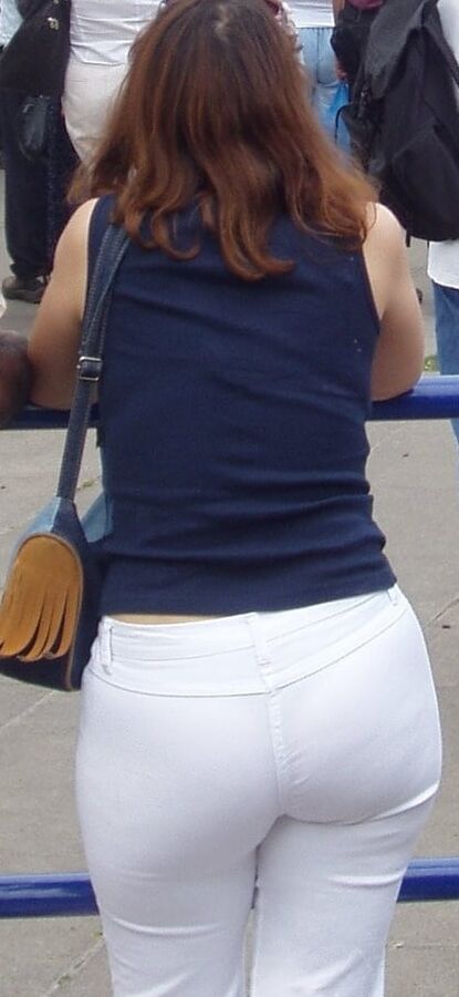 Hot women in Khakis, Light Coloured Pants, trousers