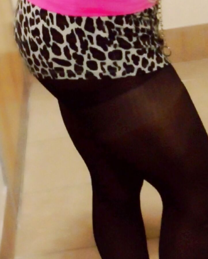 Goregous Woman in Leopard Print
