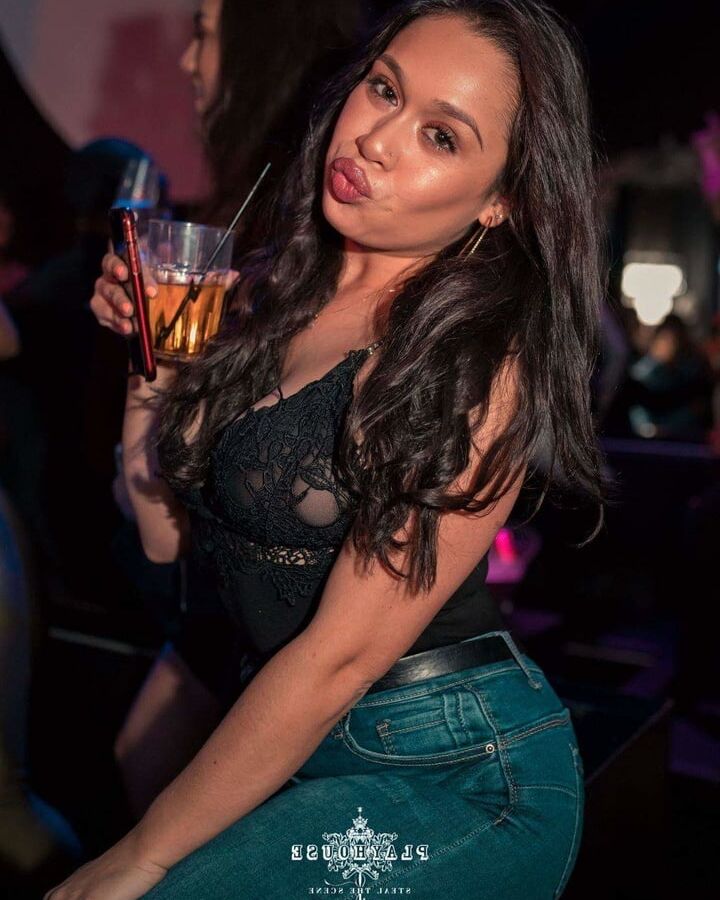 Club sexy latinas