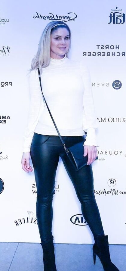 Female Celebrity Boots &amp; Leather - Yvonne Woelke