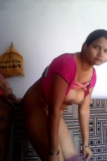 Village bhabhi hemlata super sexy
