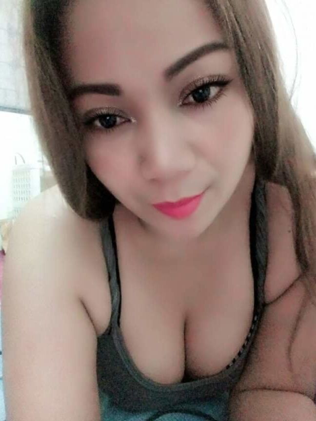 Gadis buah dada besar janda
