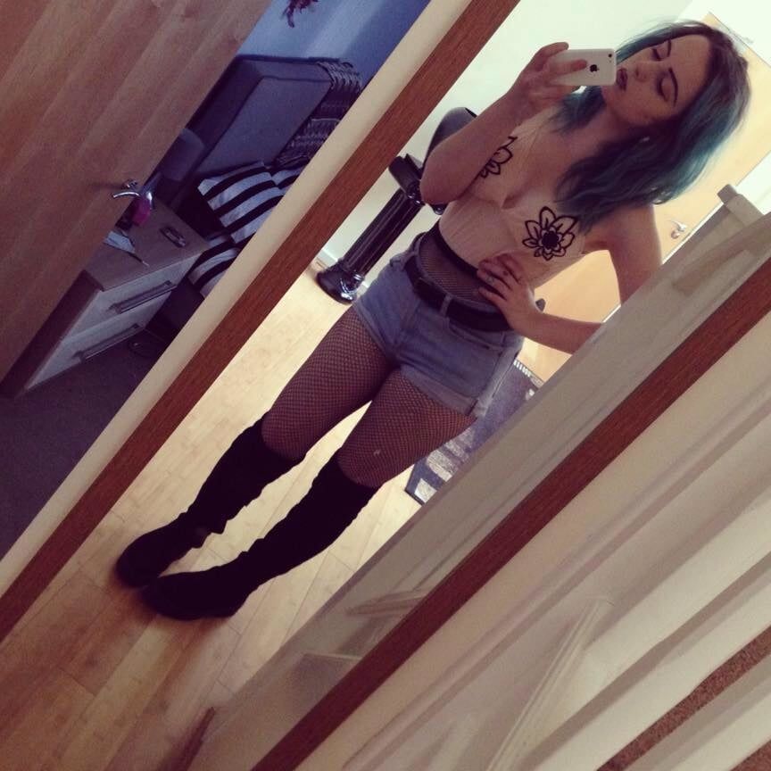 Stupid Chav Sluts- Amber M