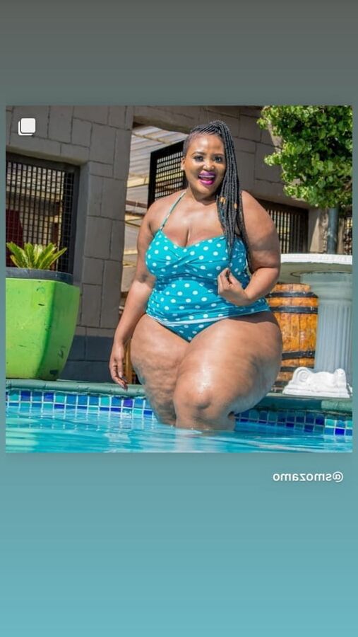 Thick legs Smazomo