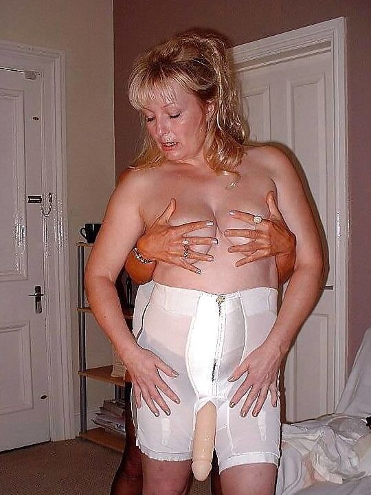 Strapon Milfs