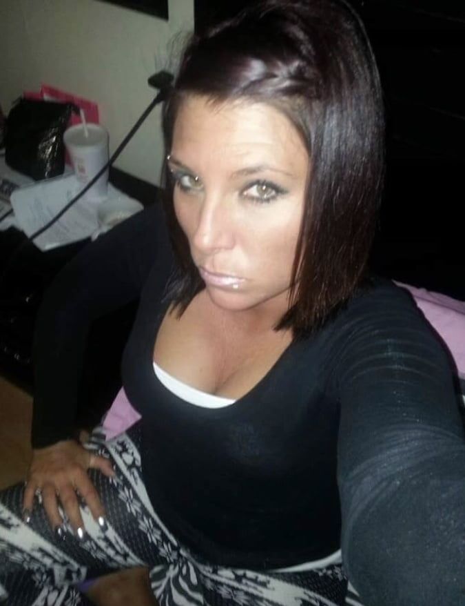 Tan Louisville, KY Girl