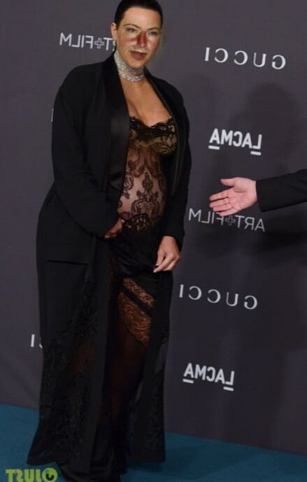 Sexy Pregnant Celebrity Model Marisa Kardashian