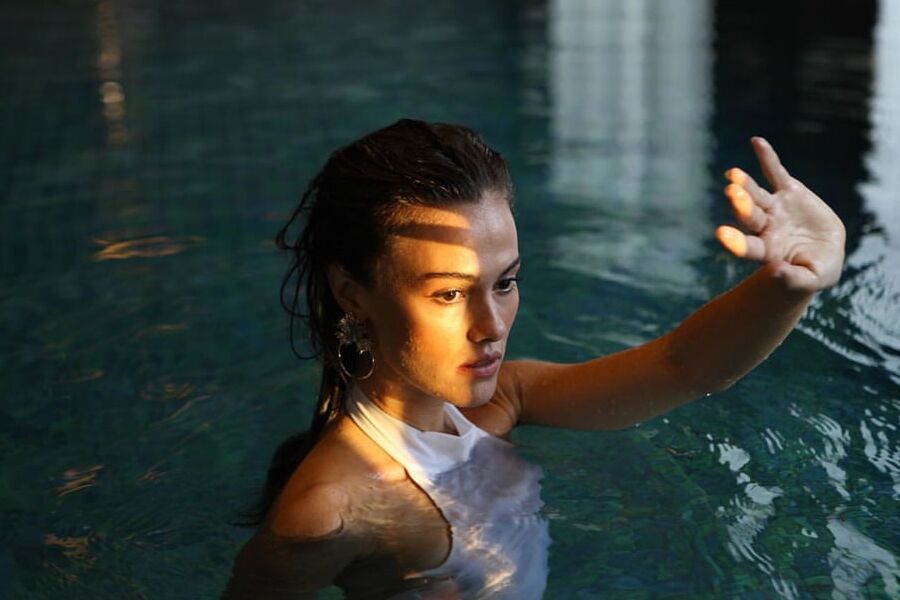 Gulper Ozdemir Sexy Turkish Celebrity Women