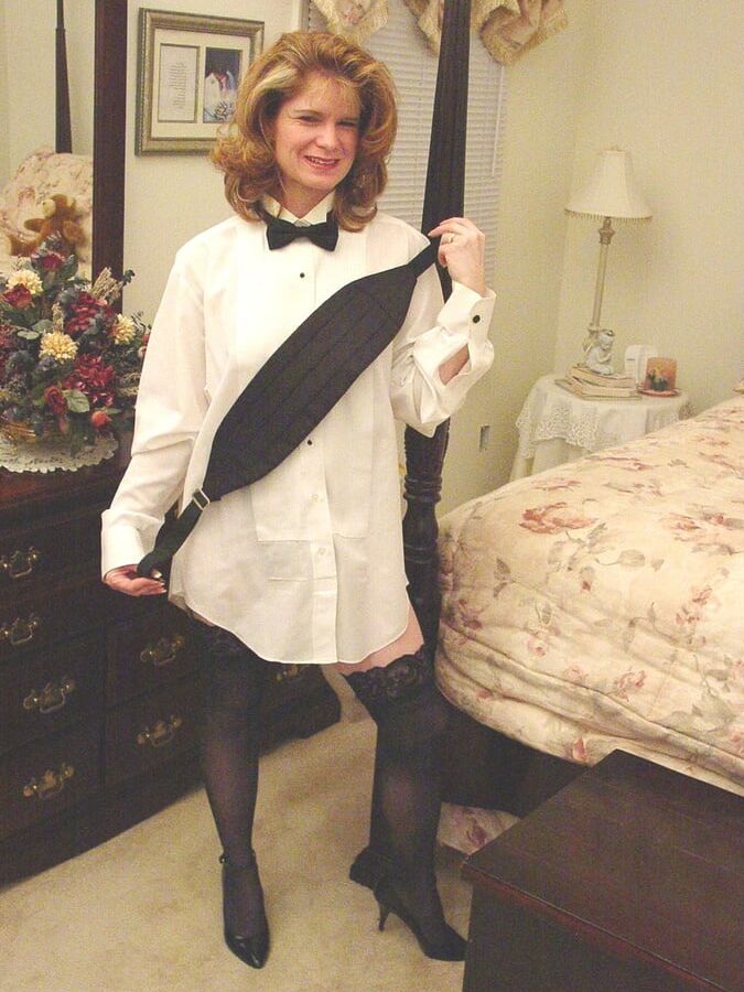 MIFL in tux