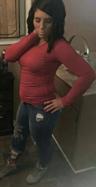 Tan Louisville, KY Girl