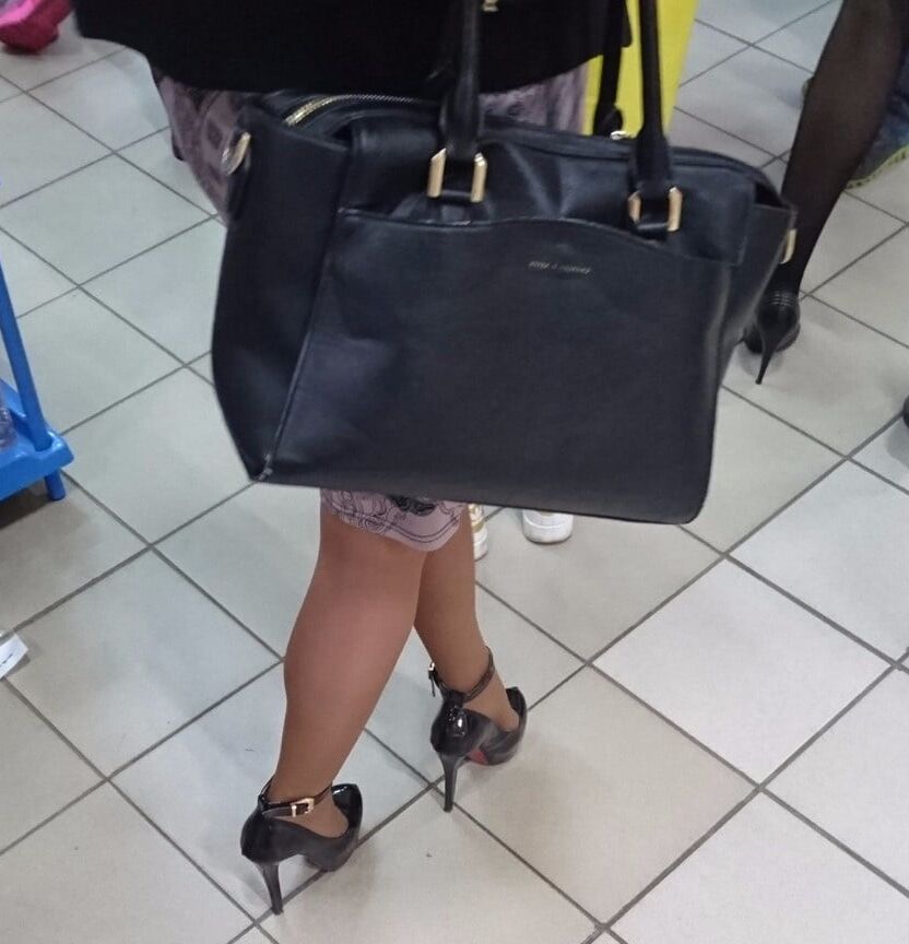 Highheels in public market