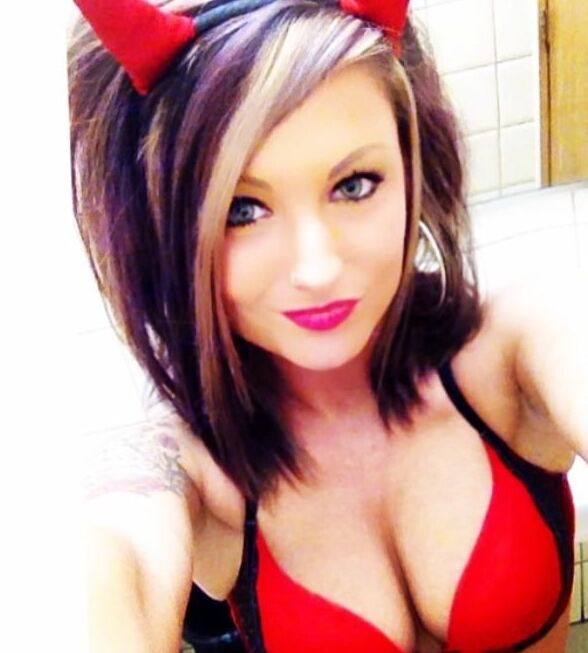 Attractive Lesbians Working At Twin Peaks
