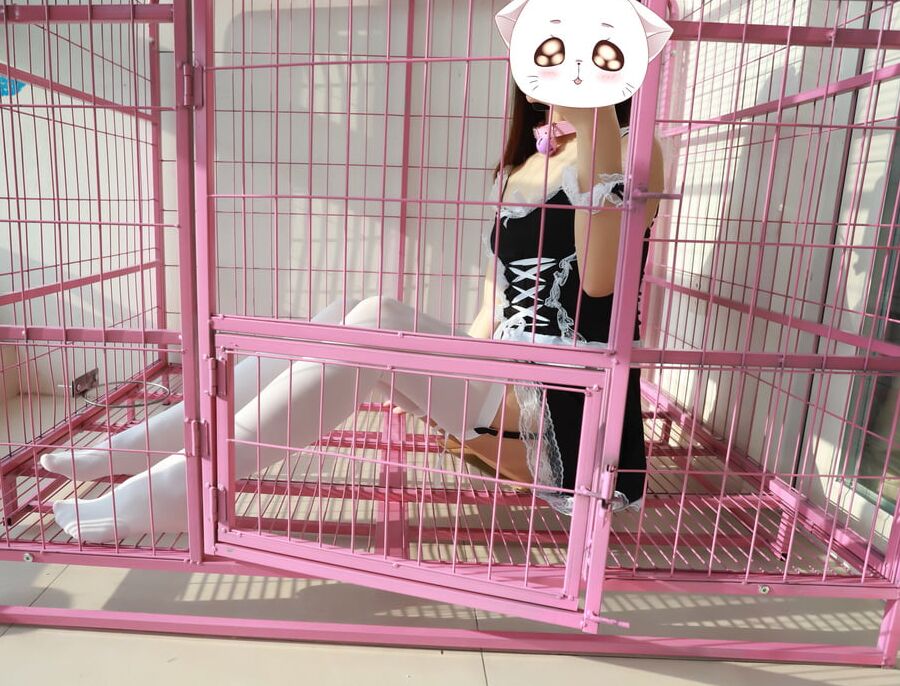 Sexy korean maid