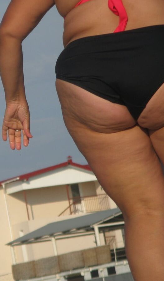 MILFs &amp; GILFs