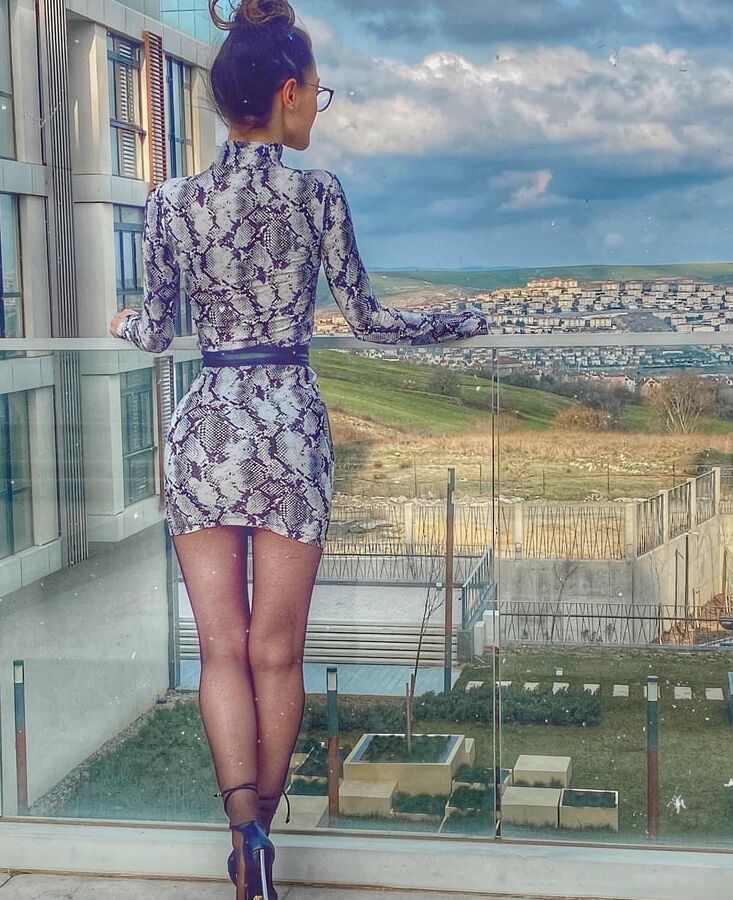 Turkish Instagram Girls Hot Legs Oznur