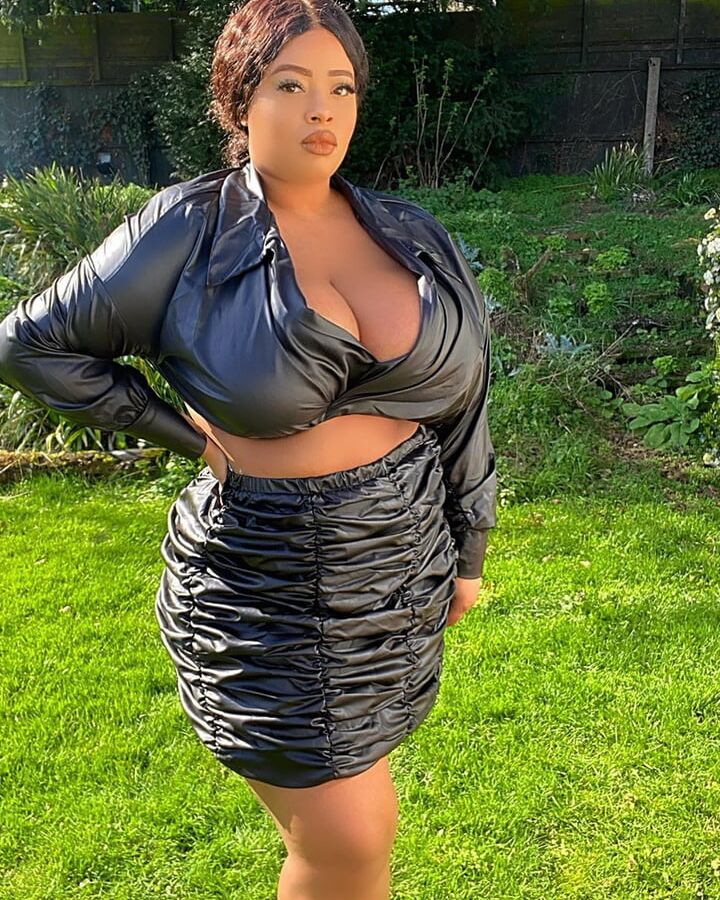 Yath - Ebony Chubby Beauty