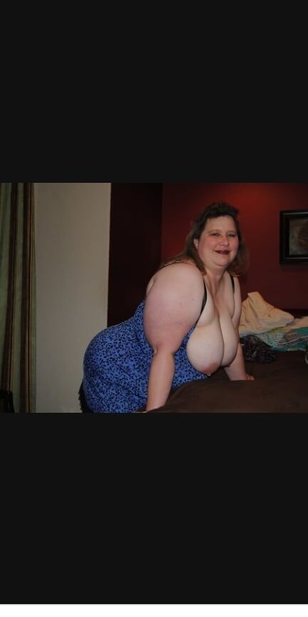 Hoodyman SSBBW . Michelle BBW fat pig .