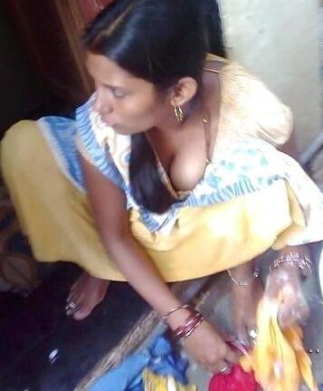 Indian aunties roadside