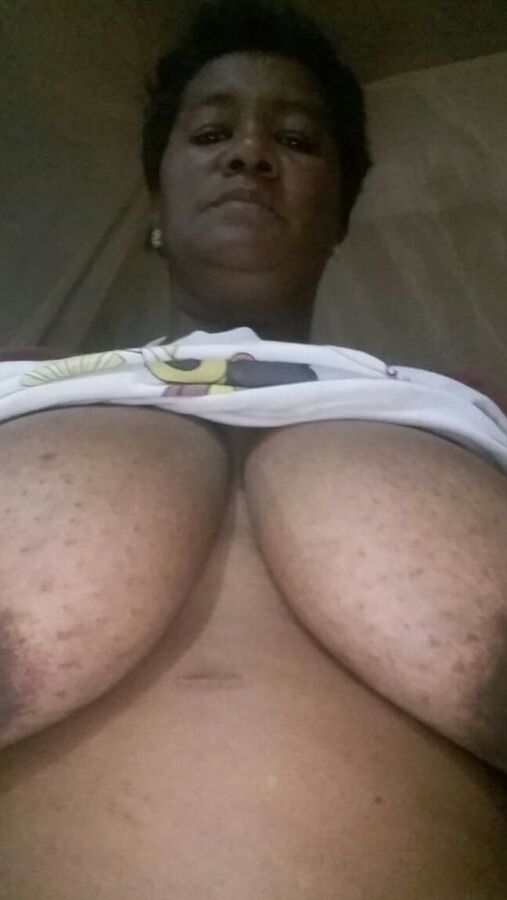 Otra mas q manda fotos
