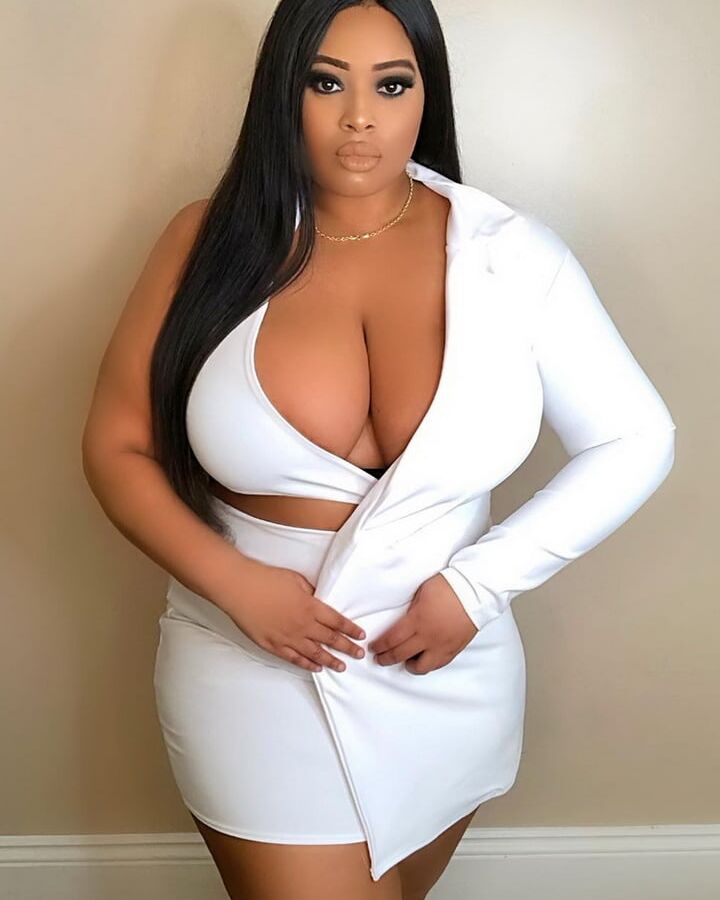 Yath - Ebony Chubby Beauty