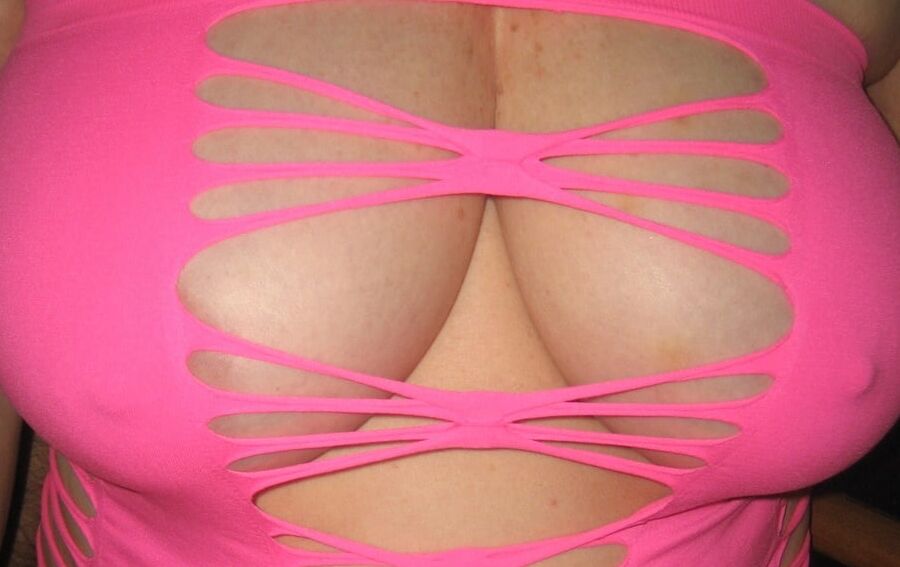 BUSTY BLONDE GRANNY