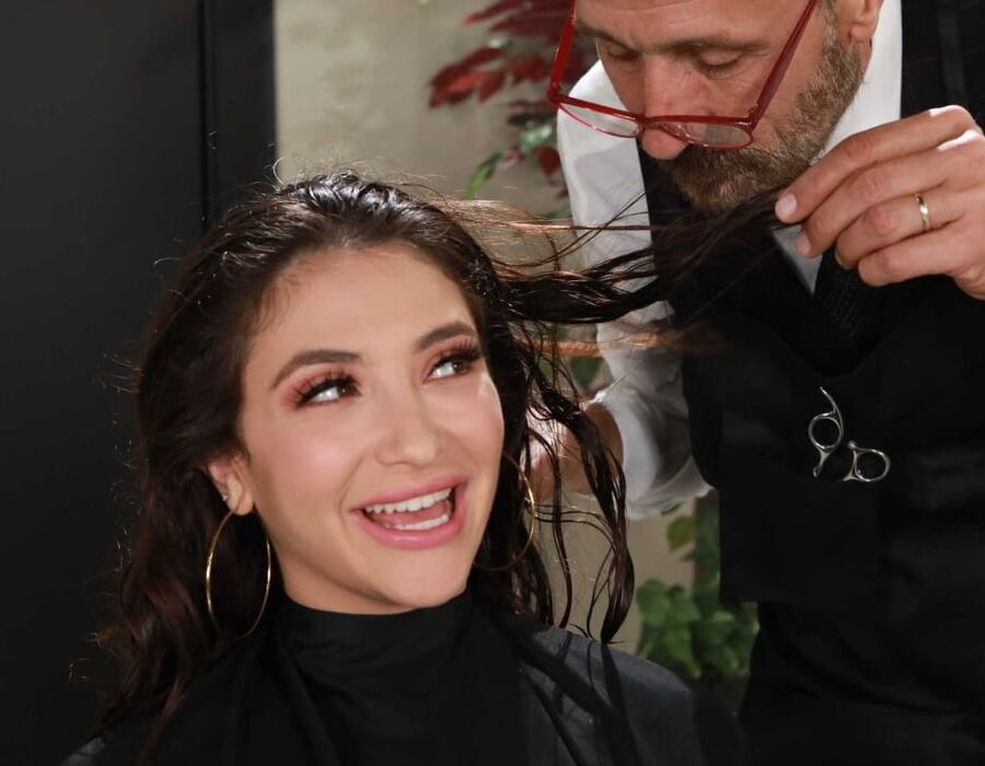 Jane enjoys a special Beauty Care after Pussy Haircut