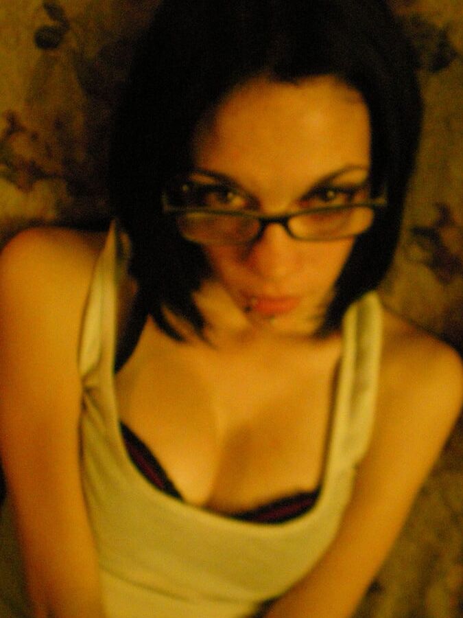 Repost and share this slut