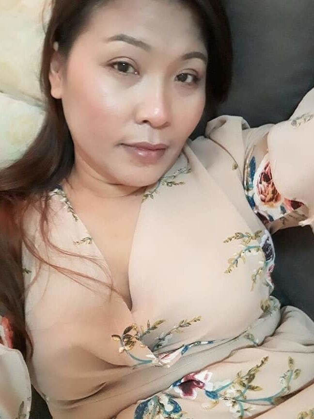 Thai girl big pussy