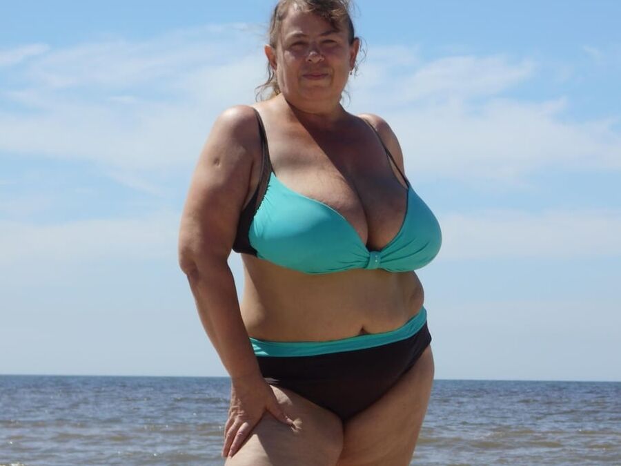 Busty russian mature Irina B.