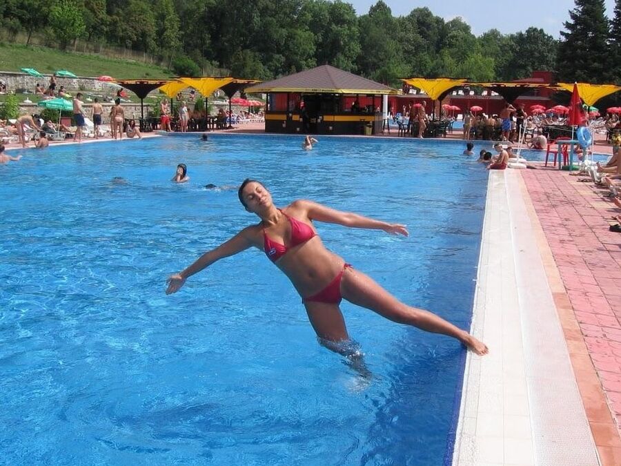 Amateur-Crazy Fun Poses-