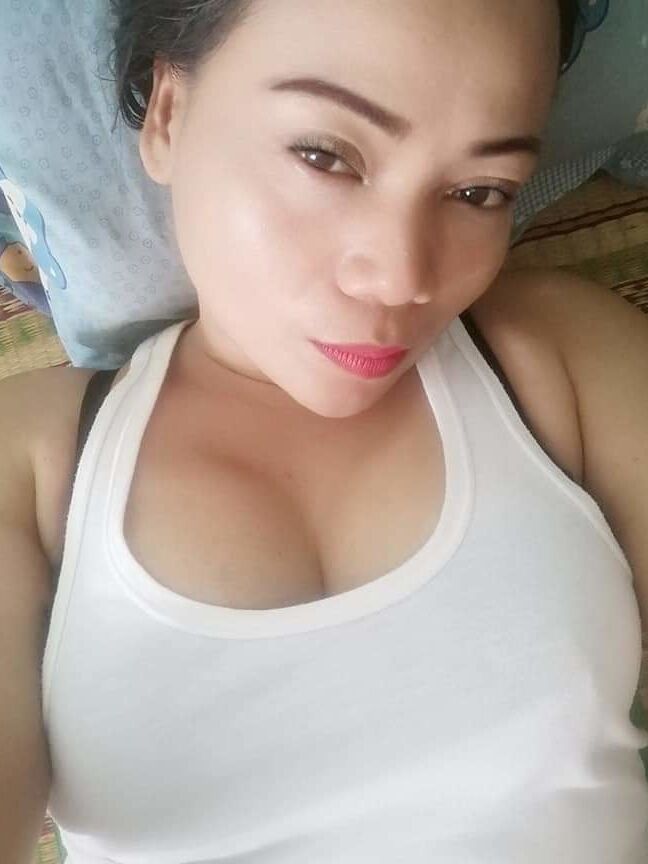 Gadis buah dada besar janda