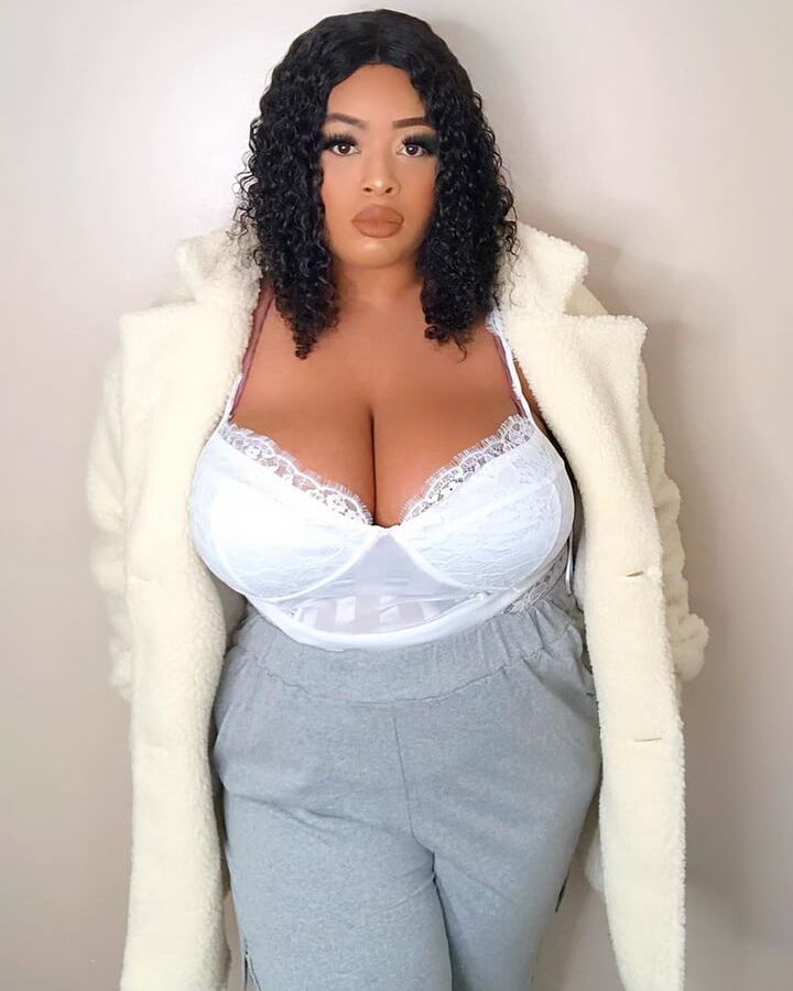 Yath - Ebony Chubby Beauty