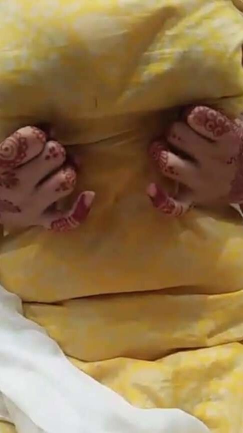 New desi mehndi girl and wife