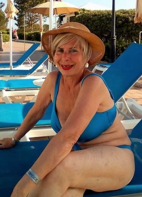 Absoluted fuckable gilf
