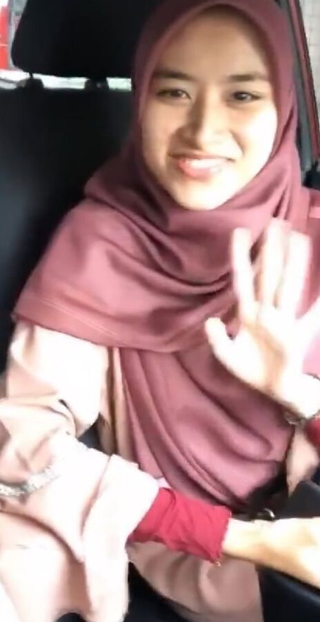 Ustazah Siti Tudung Labuh