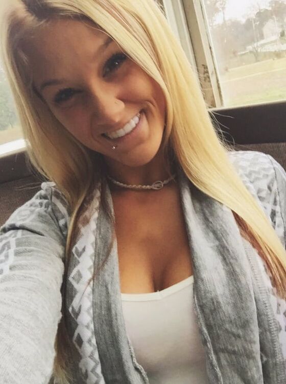 Blonde Selfie Chick