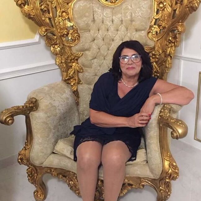 Mature and granny In flesh-colored stockings