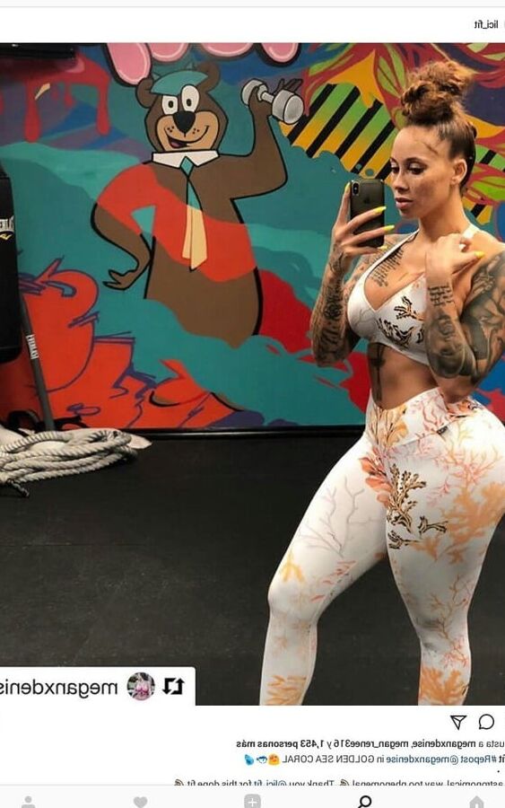 BigbootyLatina