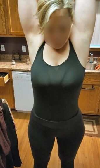 Hot pantyhose in the kitchen