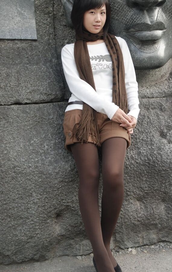 Cute Asian MILF in Brown Tights