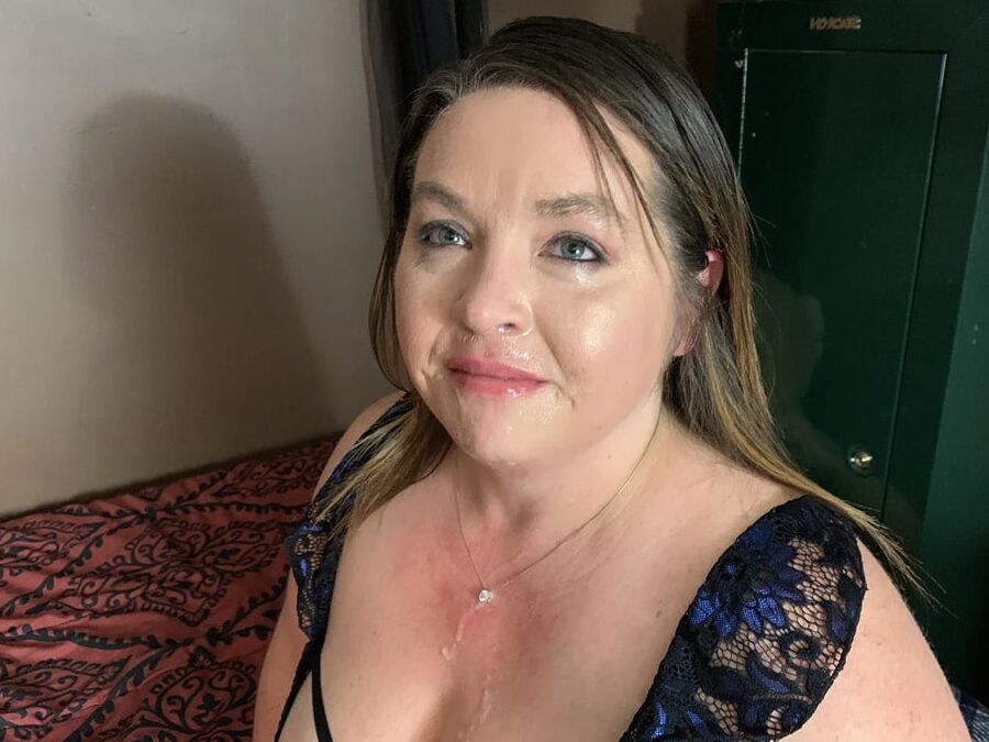 Sexy BBW Banana Pussy Photoset