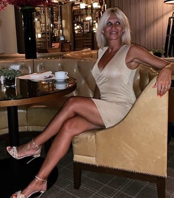 Hot MILF