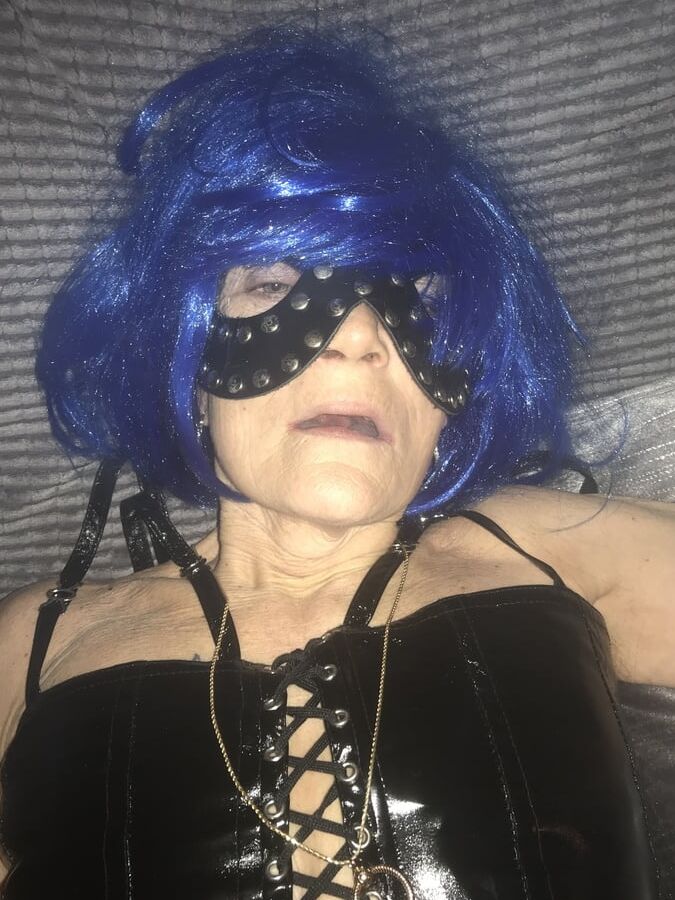 Smoking Cum Slut Fuck Leather Mask Gilf Sucking