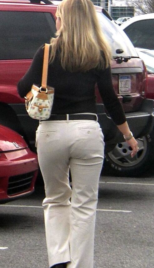 Hot women in Khakis, Light Coloured Pants, trousers