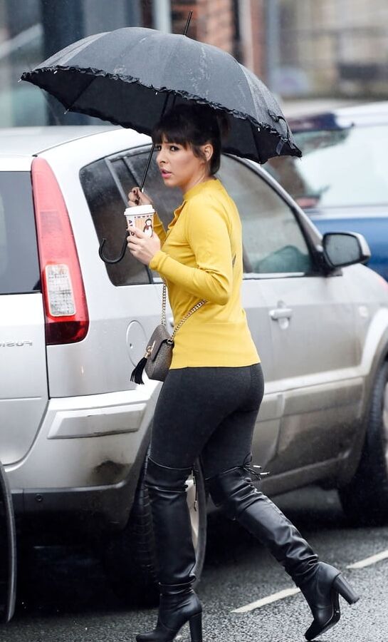 Female Celebrity Boots &amp; Leather - Roxanne Pallett